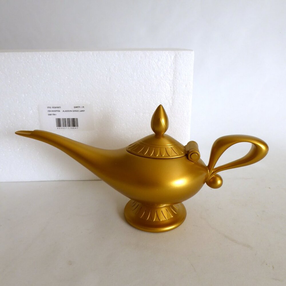 NEW 11” DISNEY ALADDIN GENIE INSIDE LIDDED GOLD LAMP RESIN SCULPTURE